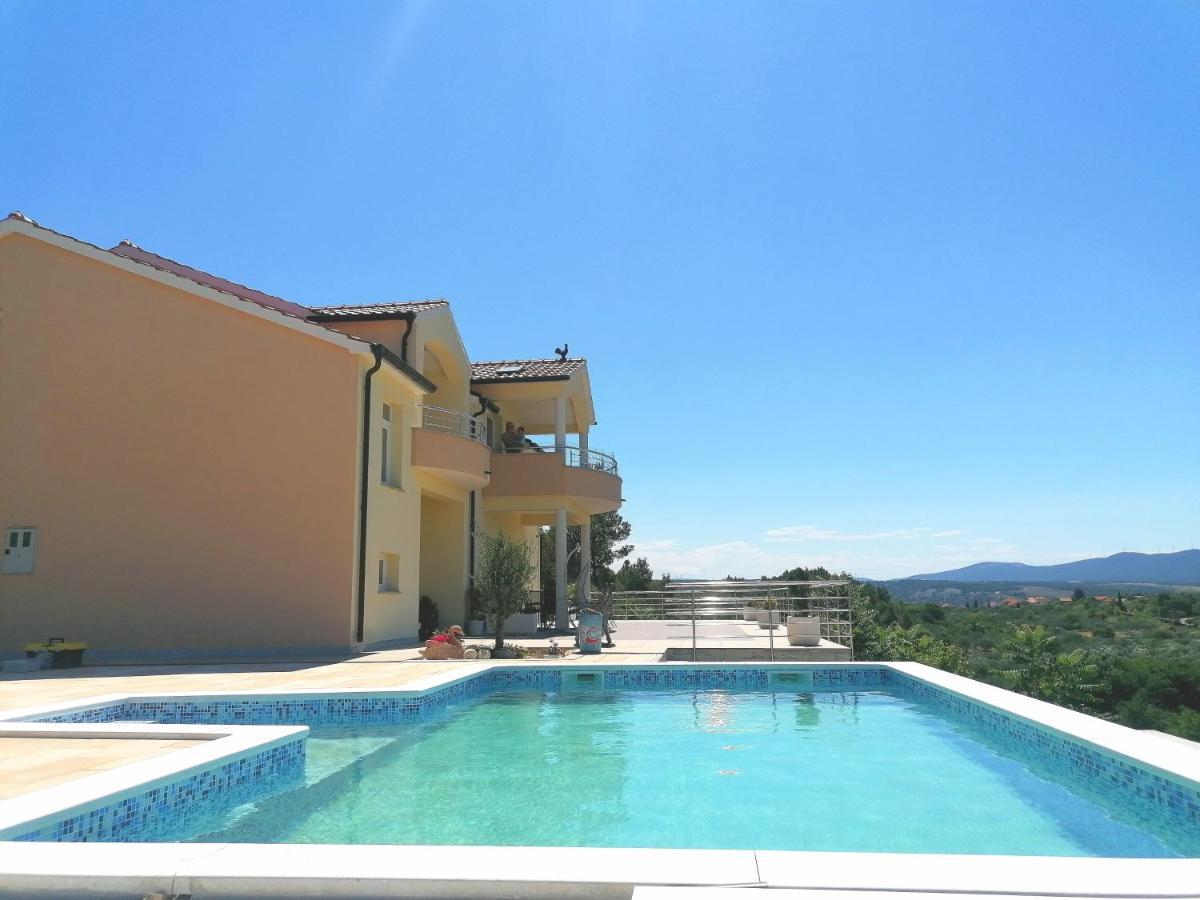 Villa Scolopax Rusticola Skradin With Heated Pool المظهر الخارجي الصورة