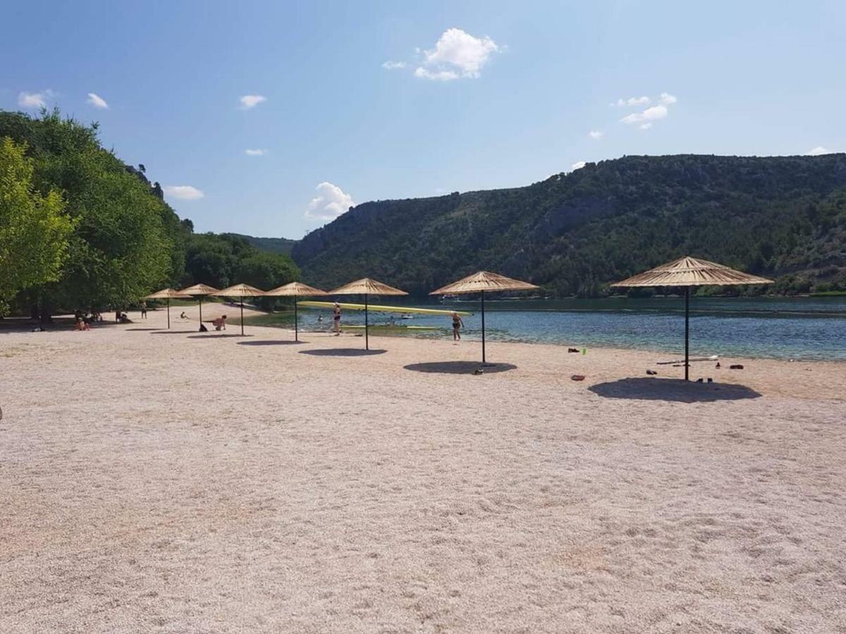 Villa Scolopax Rusticola Skradin With Heated Pool المظهر الخارجي الصورة